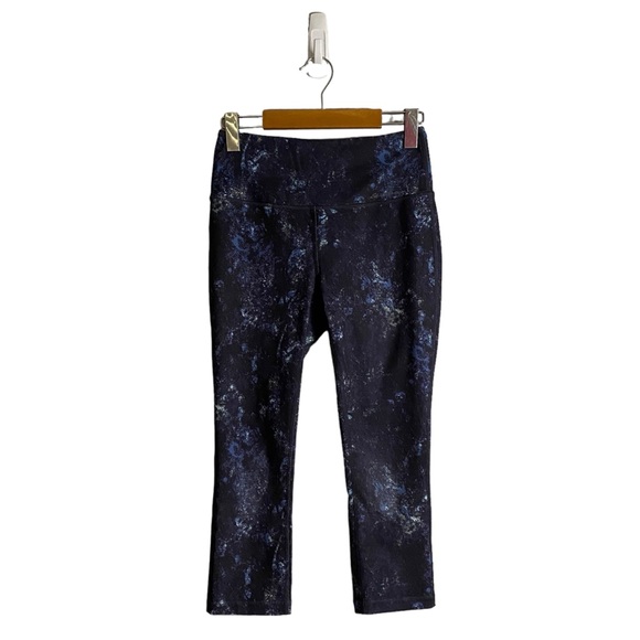 Eddie Bauer Women’s Black Galaxy Print Capri Legging - Picture 1 of 9